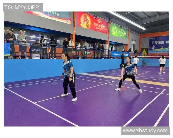 聚焦羽毛球技术提升深圳羽毛球队的训练与战术探讨
